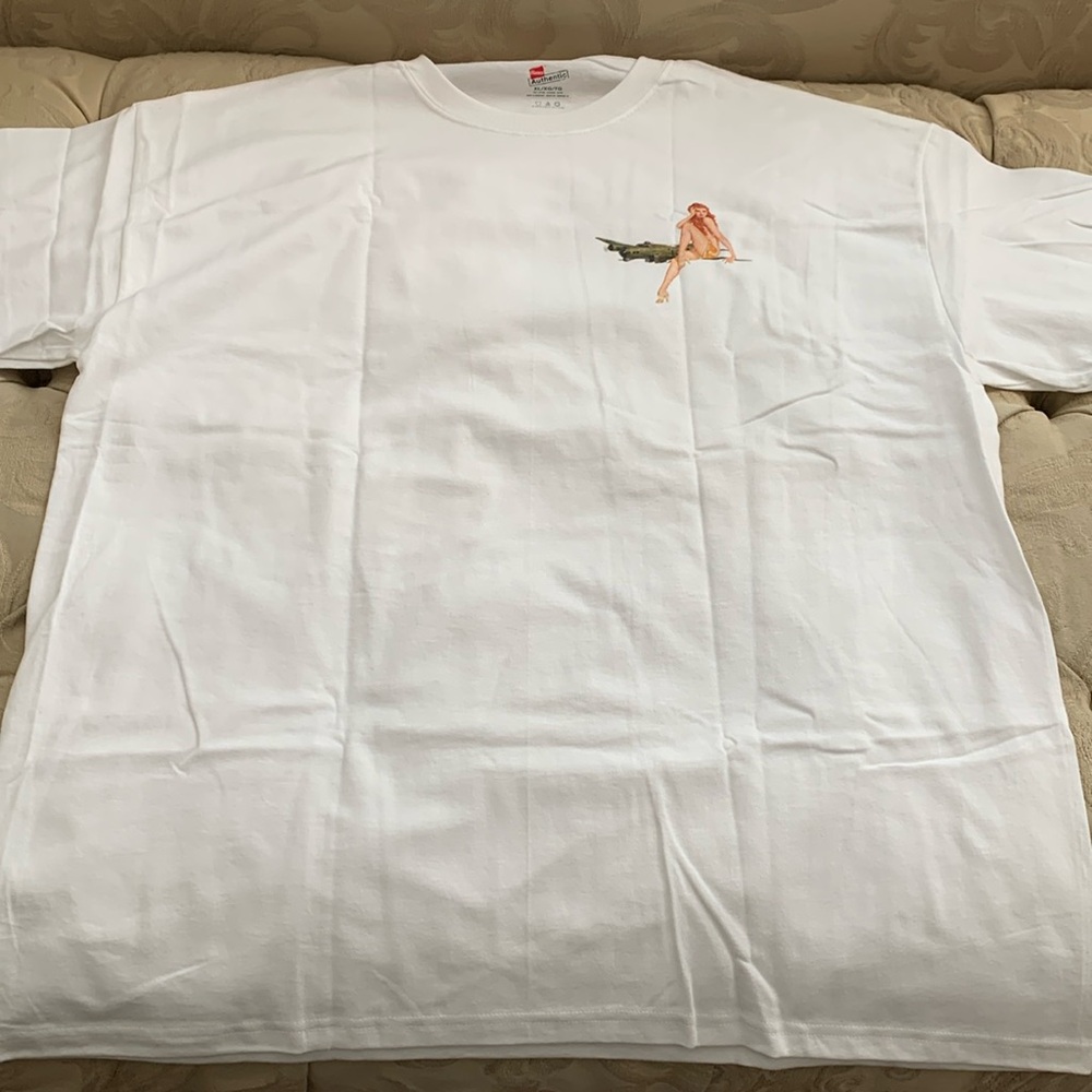 Men’s XL white t-shirt airplane motif